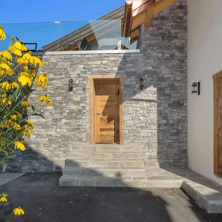 Pilanous House - Penthouse - Swiss Alps Apartment Nendaz