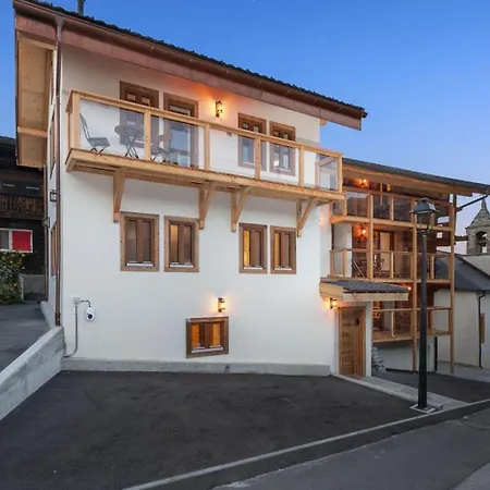 Pilanous House - Penthouse - Swiss Alps *