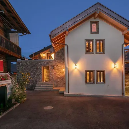 Pilanous House - Penthouse - Swiss Alps Апартаменты *