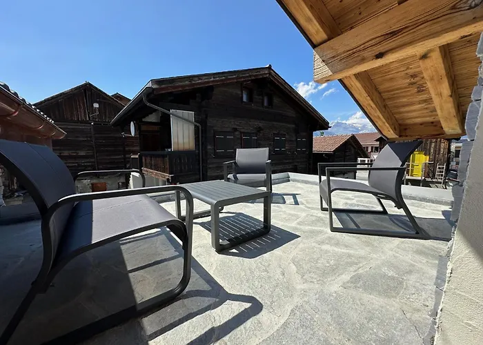 Pilanous House - Penthouse - Swiss Alps *